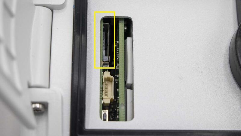 File:TPC-BF5600-B SDCard.jpg