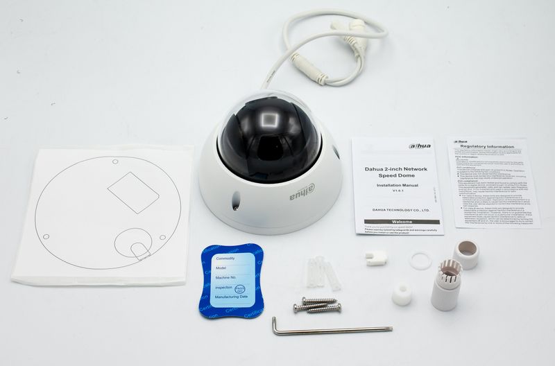 File:22204UENI Box contents.jpg