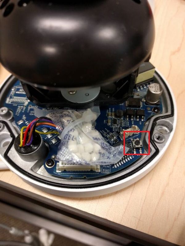 HDBW1300EN reset button.jpg